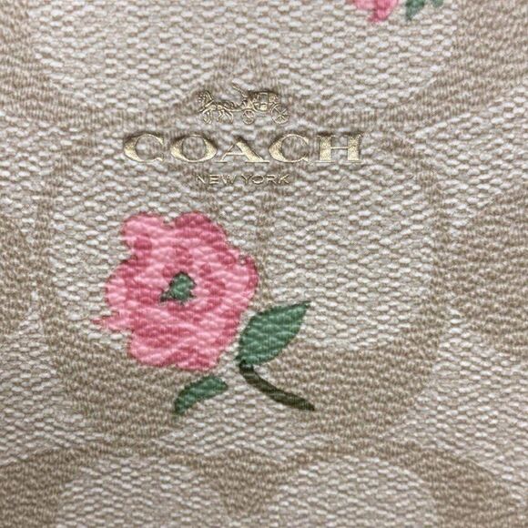 Corner Zip Wristlet In Signature Canvas With Floral Print Wallet Bag Purse